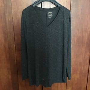 Gray Essential V Neck Tunic Apt 9 Size M